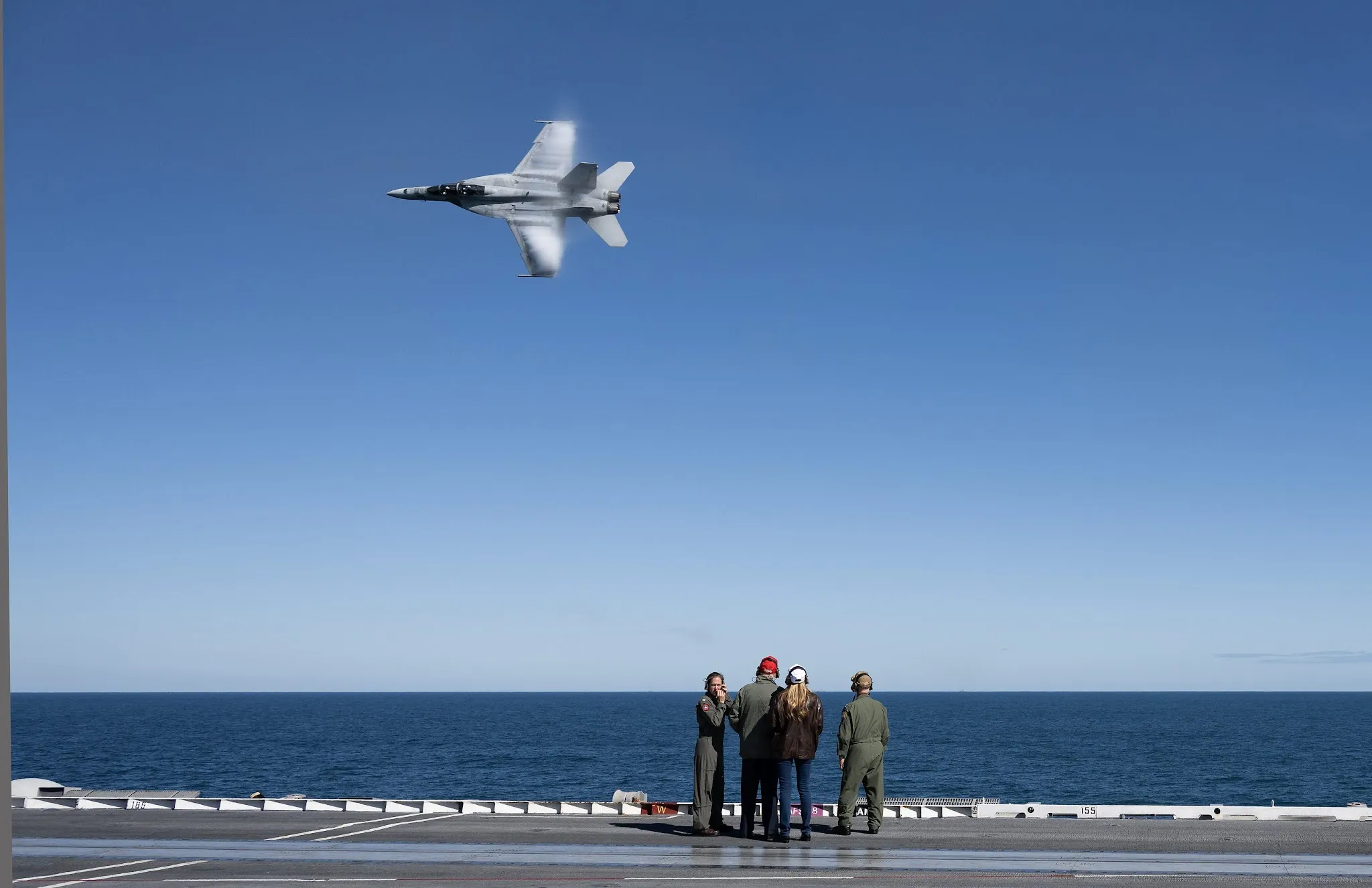 Titans of the Sea: Presidential Review of Naval Strength — photo 22